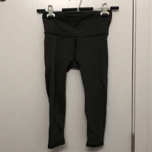 Lululemon crop leggings